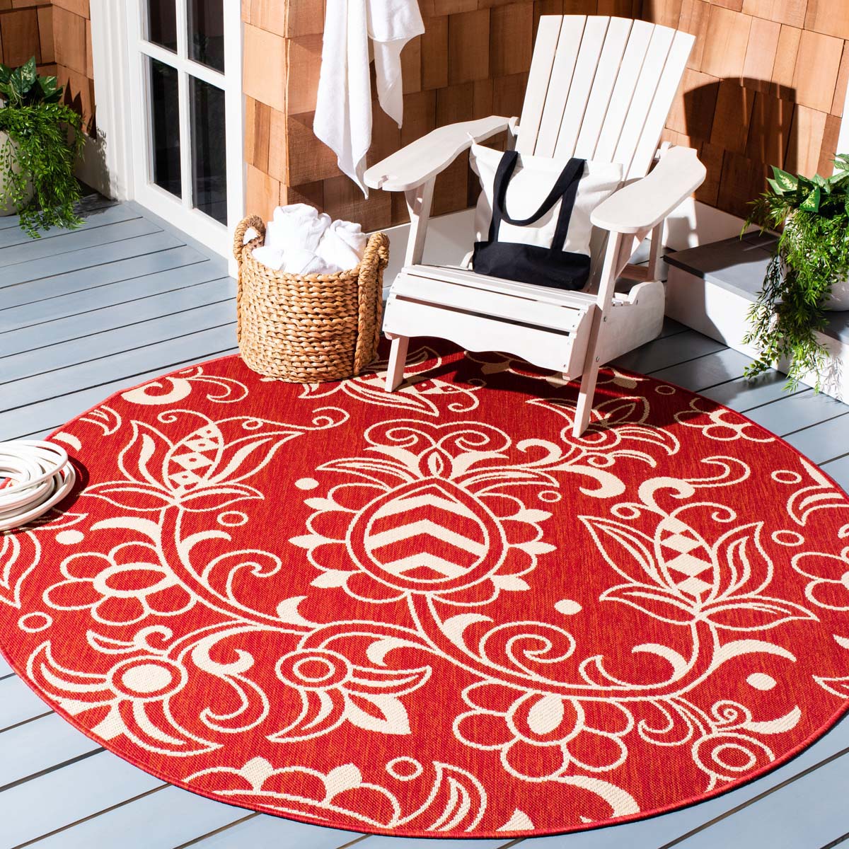Safavieh Beach House 246 Rug, BHS246 - Red / Beige