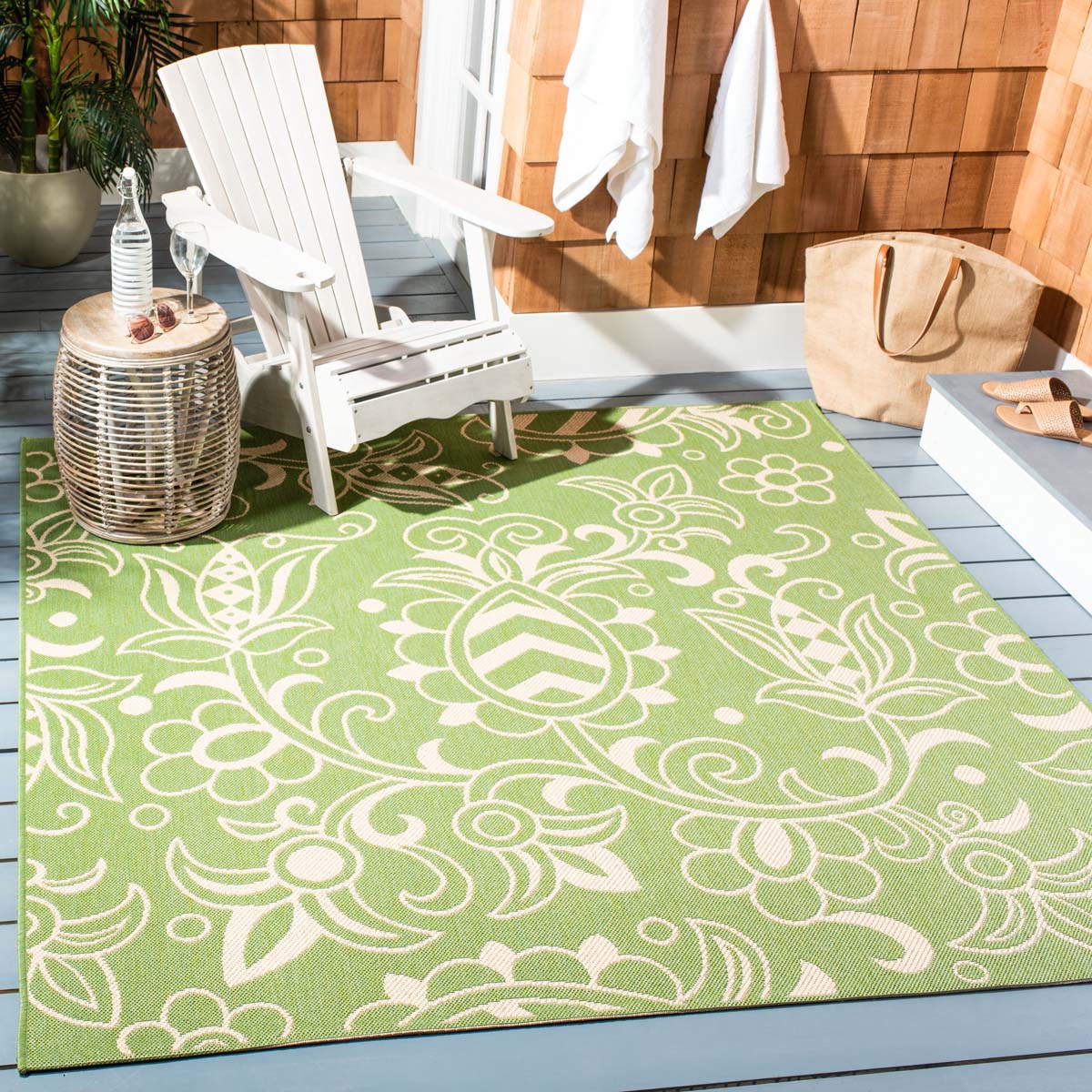 Safavieh Beach House 246 Rug, BHS246 - Green / Beige