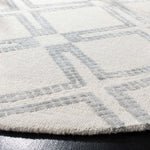 Safavieh Bellagio 574 Rug, BLG574 - Ivory / Silver