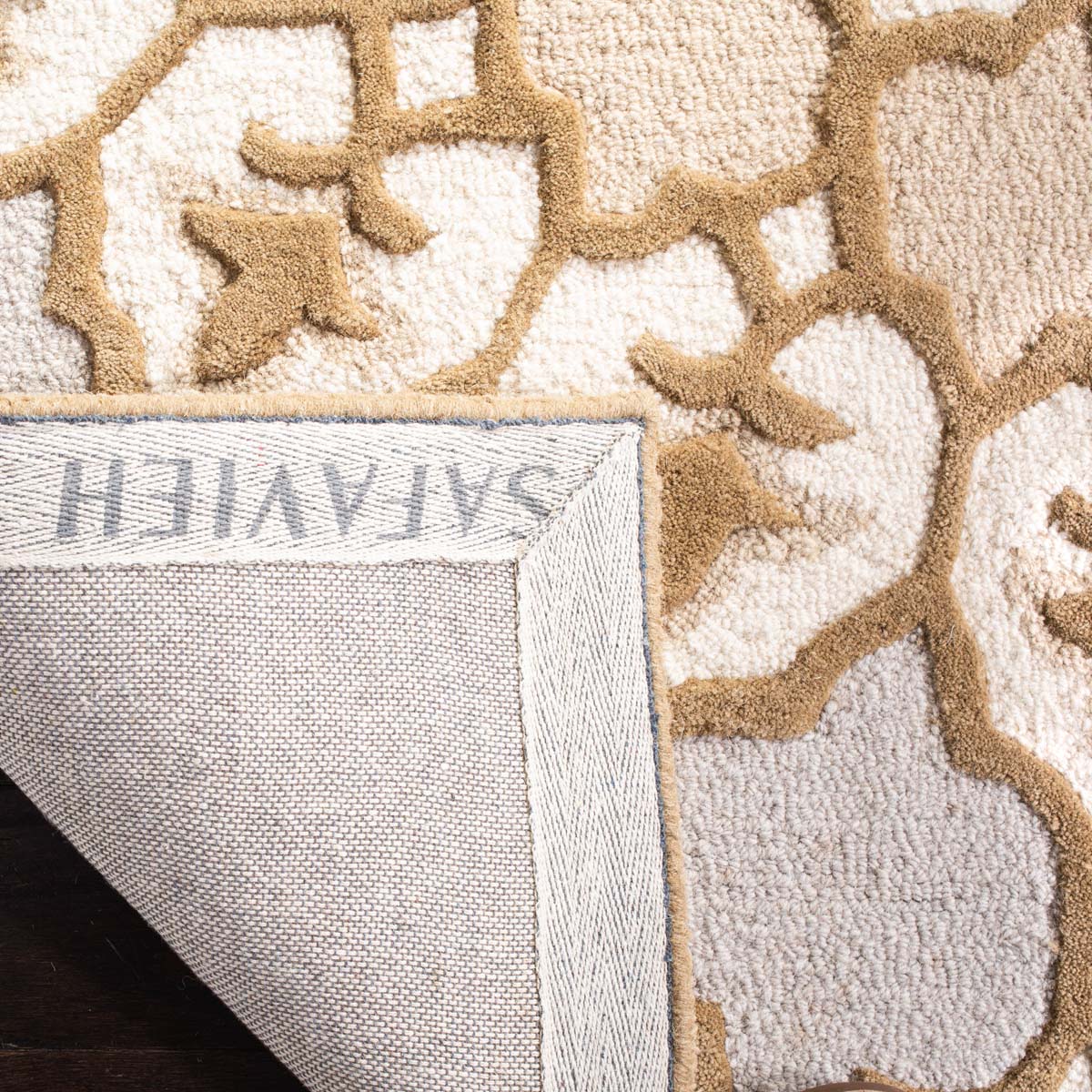 Safavieh Bellagio 610 Rug, BLG610 - Ivory / Dark Beig