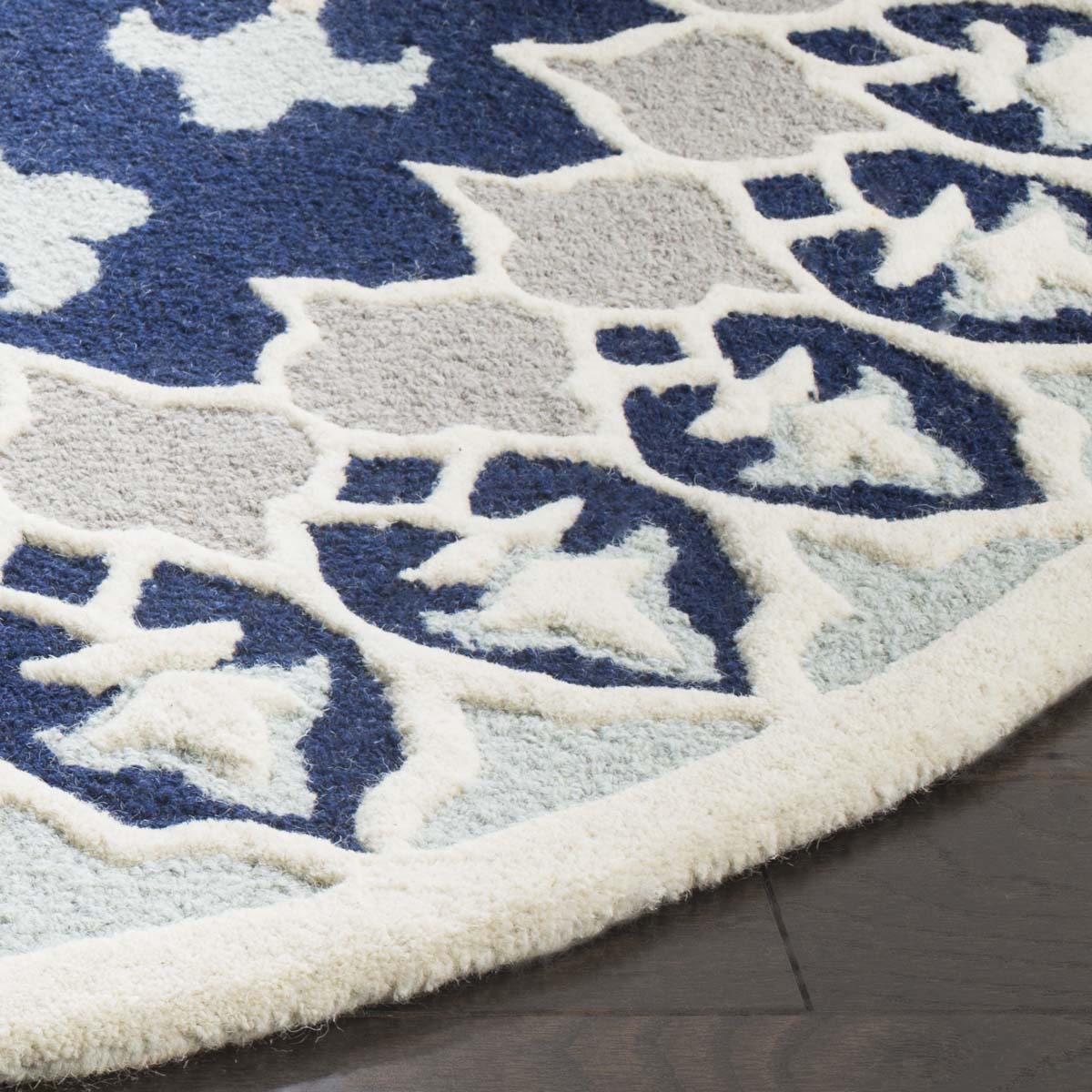 Safavieh Bellagio 610 Rug, BLG610 - Navy Blue / Ivory