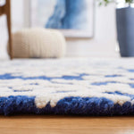 Safavieh Blossom 104 Rug, BLM104 - Navy / Ivory