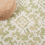 Safavieh Blossom 104 Rug, BLM104 - Light Green / Ivory