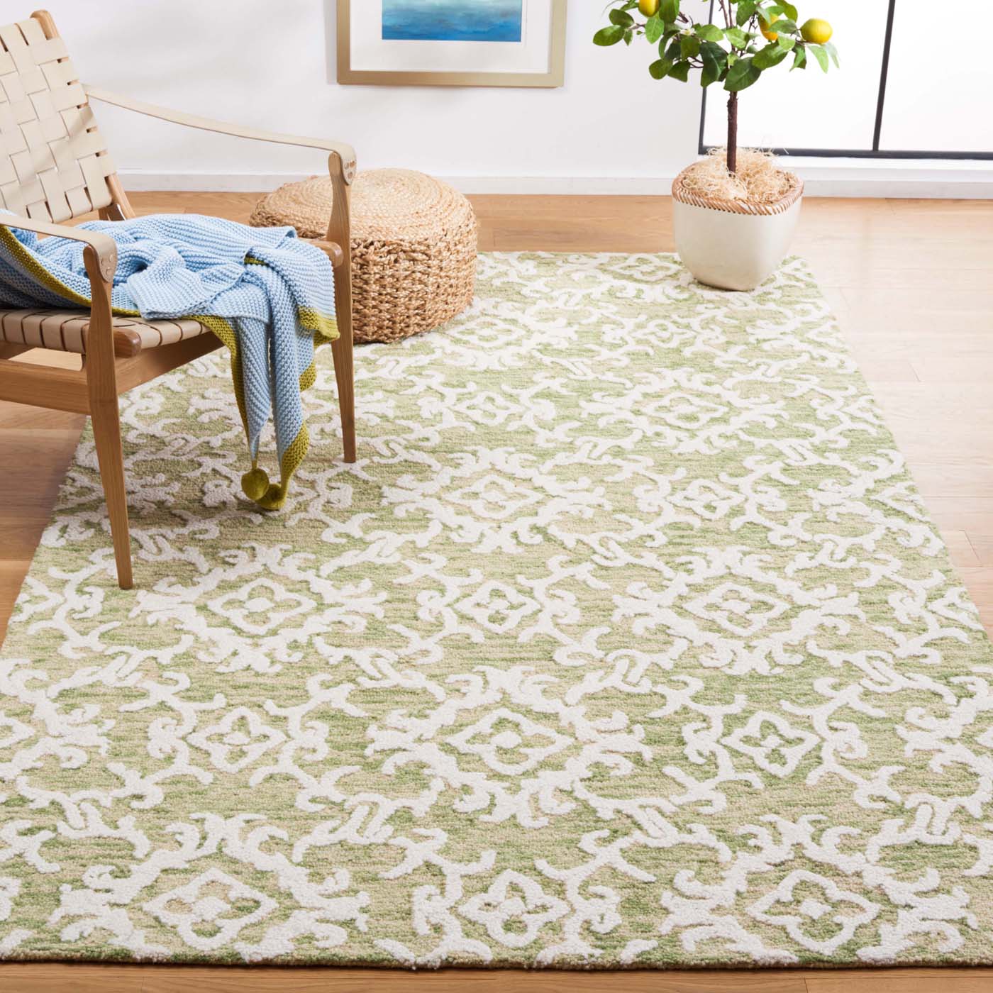 Safavieh Blossom 104 Rug, BLM104 - Light Green / Ivory