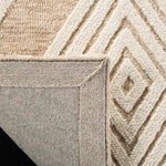 Safavieh Blossom 111 Rug, BLM111 - Beige / Ivory