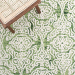 Safavieh Blossom 112 Rug, BLM112 - Green / Ivory