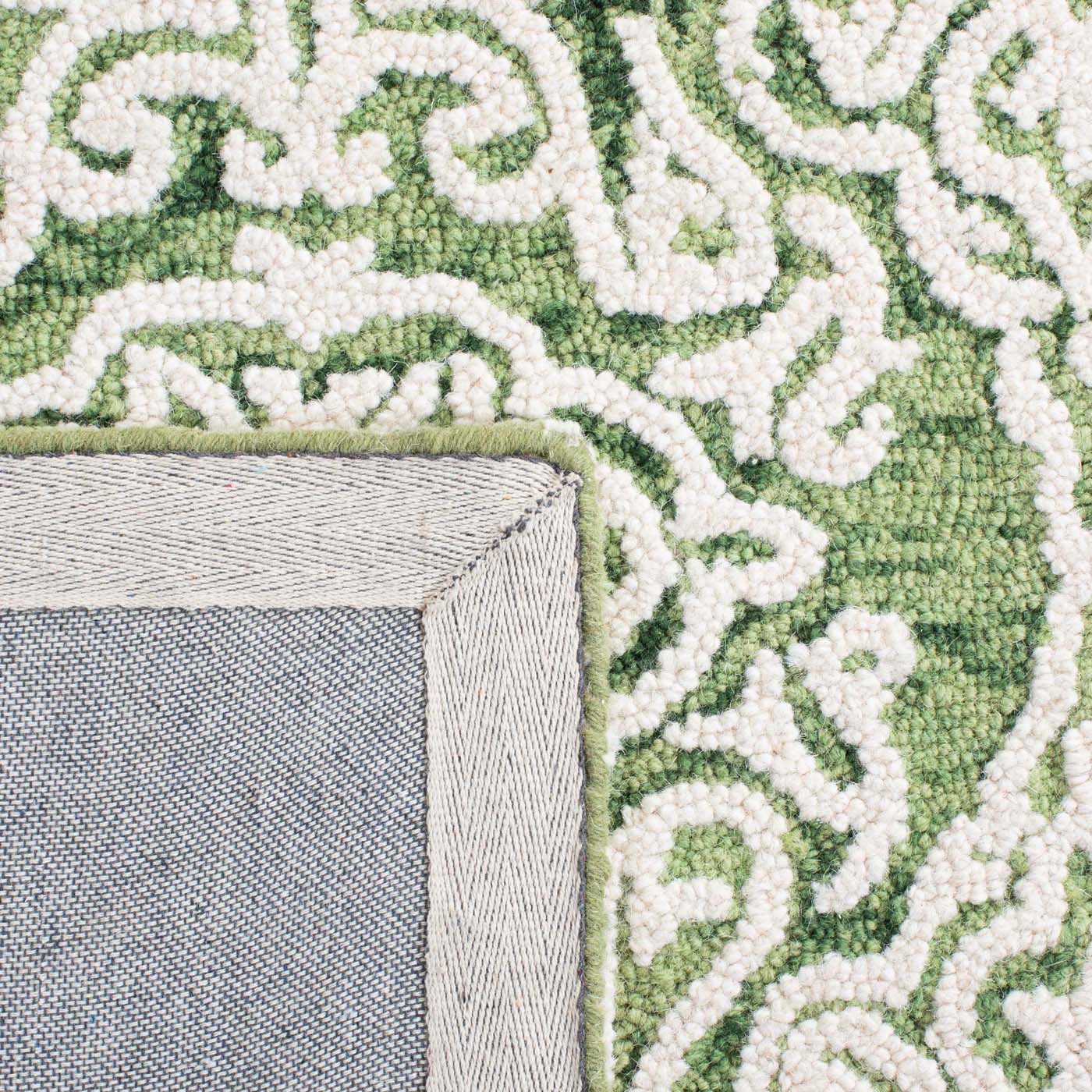 Safavieh Blossom 112 Rug, BLM112 - Green / Ivory