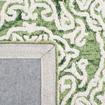 Safavieh Blossom 112 Rug, BLM112 - Green / Ivory