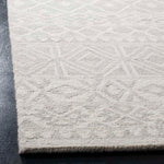 Safavieh Blossom 113 Rug, BLM113 - Silver / Ivory