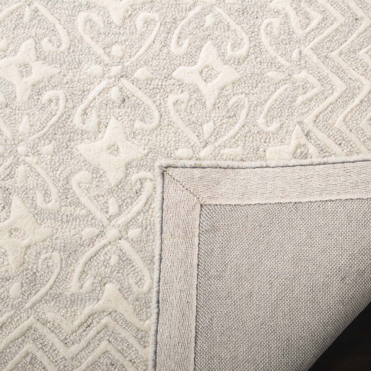 Safavieh Blossom 114 Rug, BLM114 - Grey / Ivory