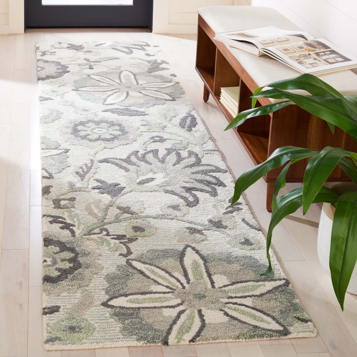 Safavieh Blossom 175 Rug, BLM175 - Ivory / Blue
