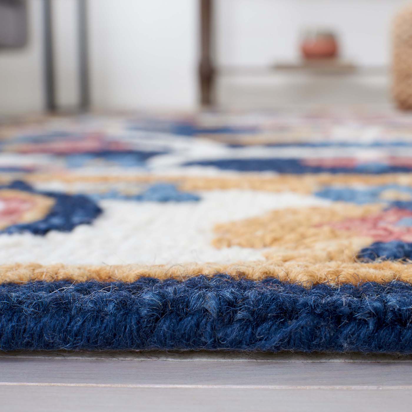 Safavieh Blossom 176 Rug, BLM176 - Blue / Ivory