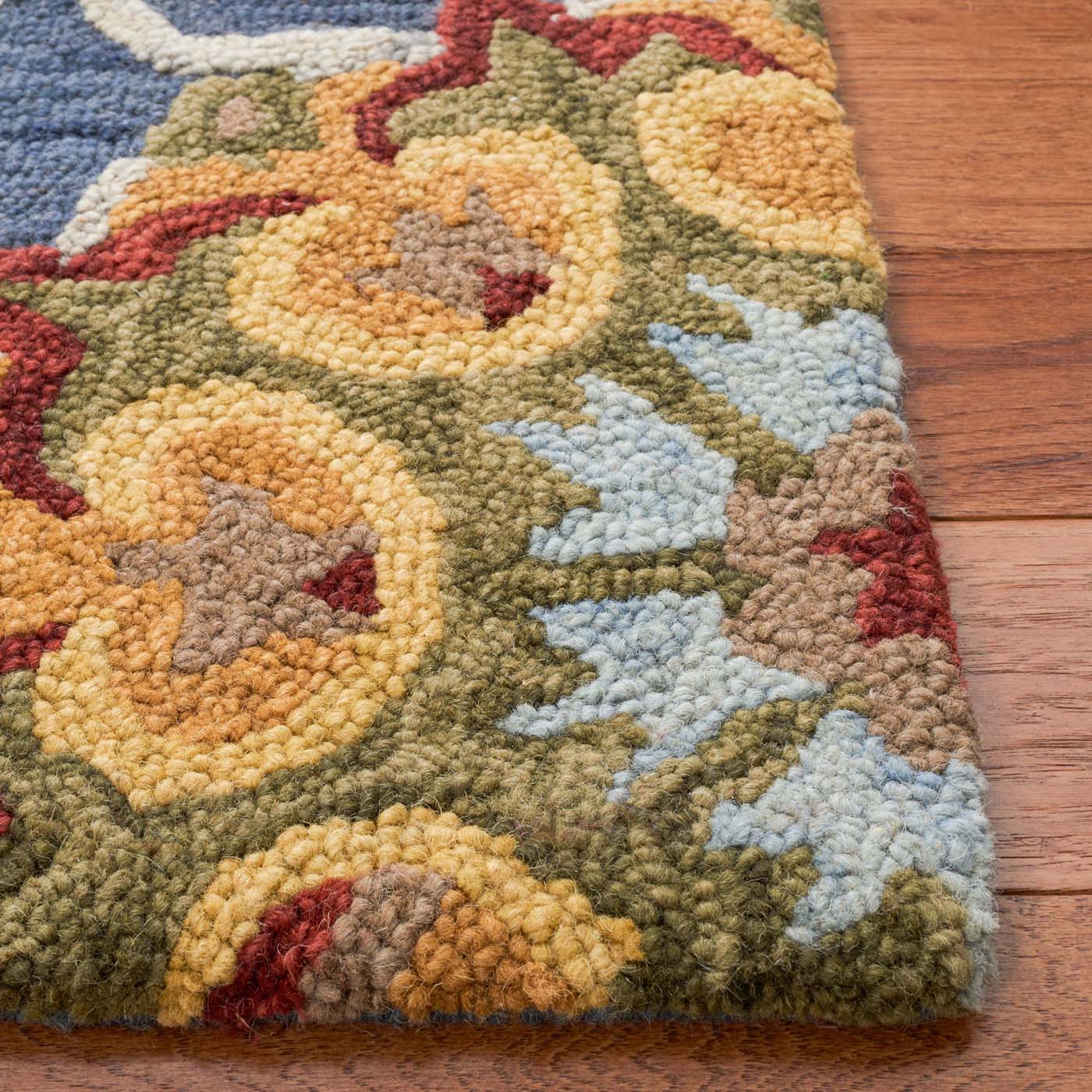 Safavieh Blossom 401 Rug, BLM401 - Navy / Multi