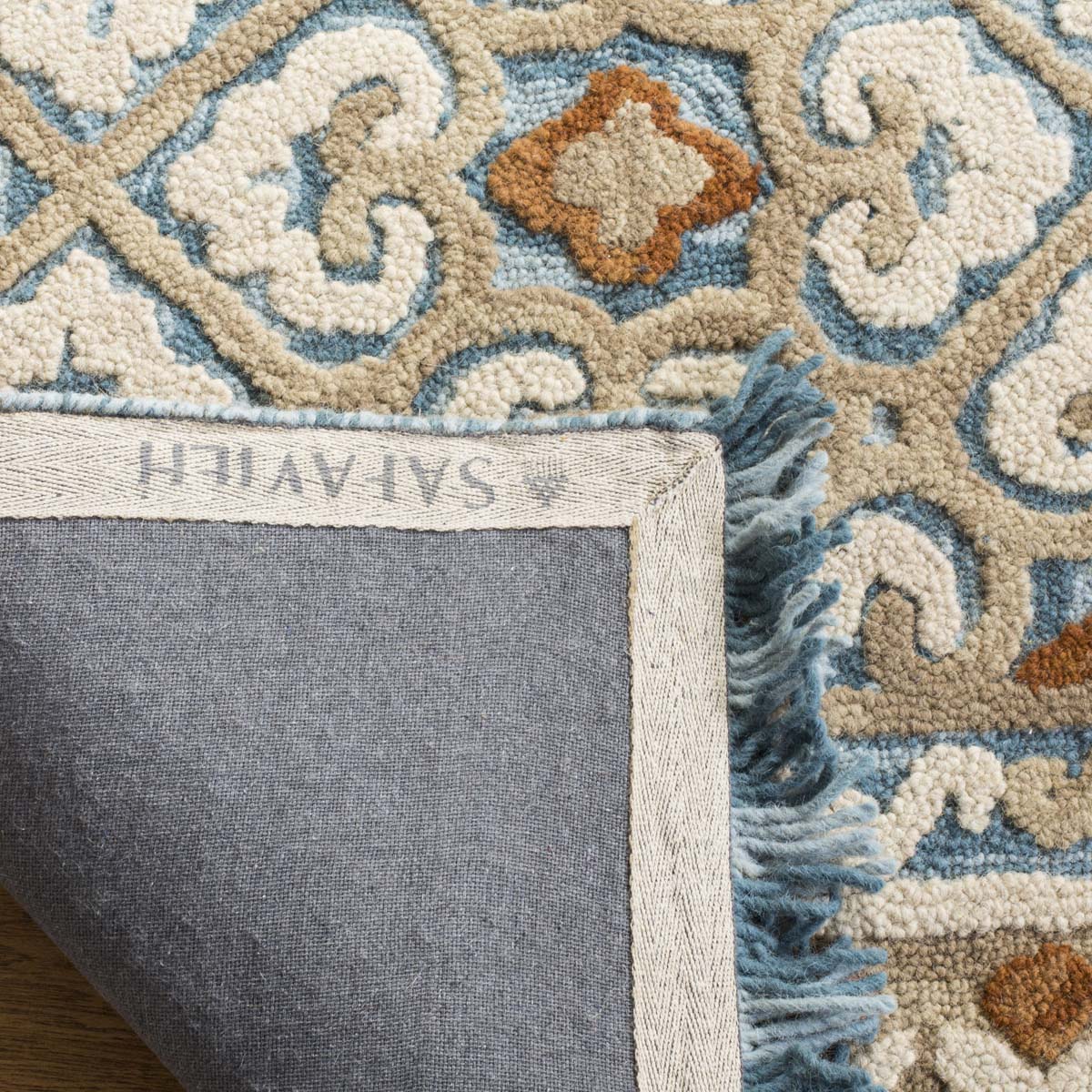 Safavieh Blossom 420 Rug, BLM420 - Ivory / Blue