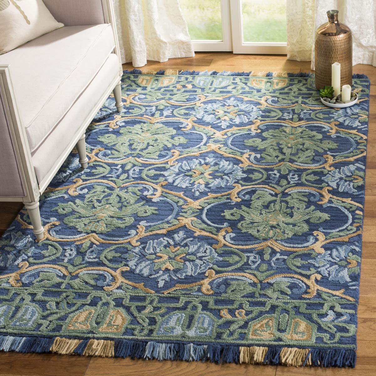 Safavieh Blossom 422 Rug, BLM422 - Navy / Green