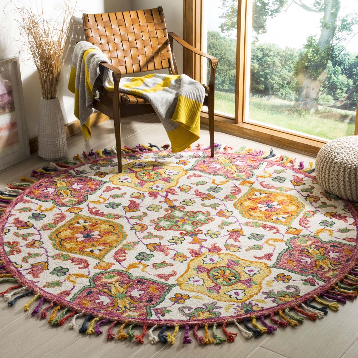 Safavieh Blossom 456 Rug, BLM456 - Ivory / Multi