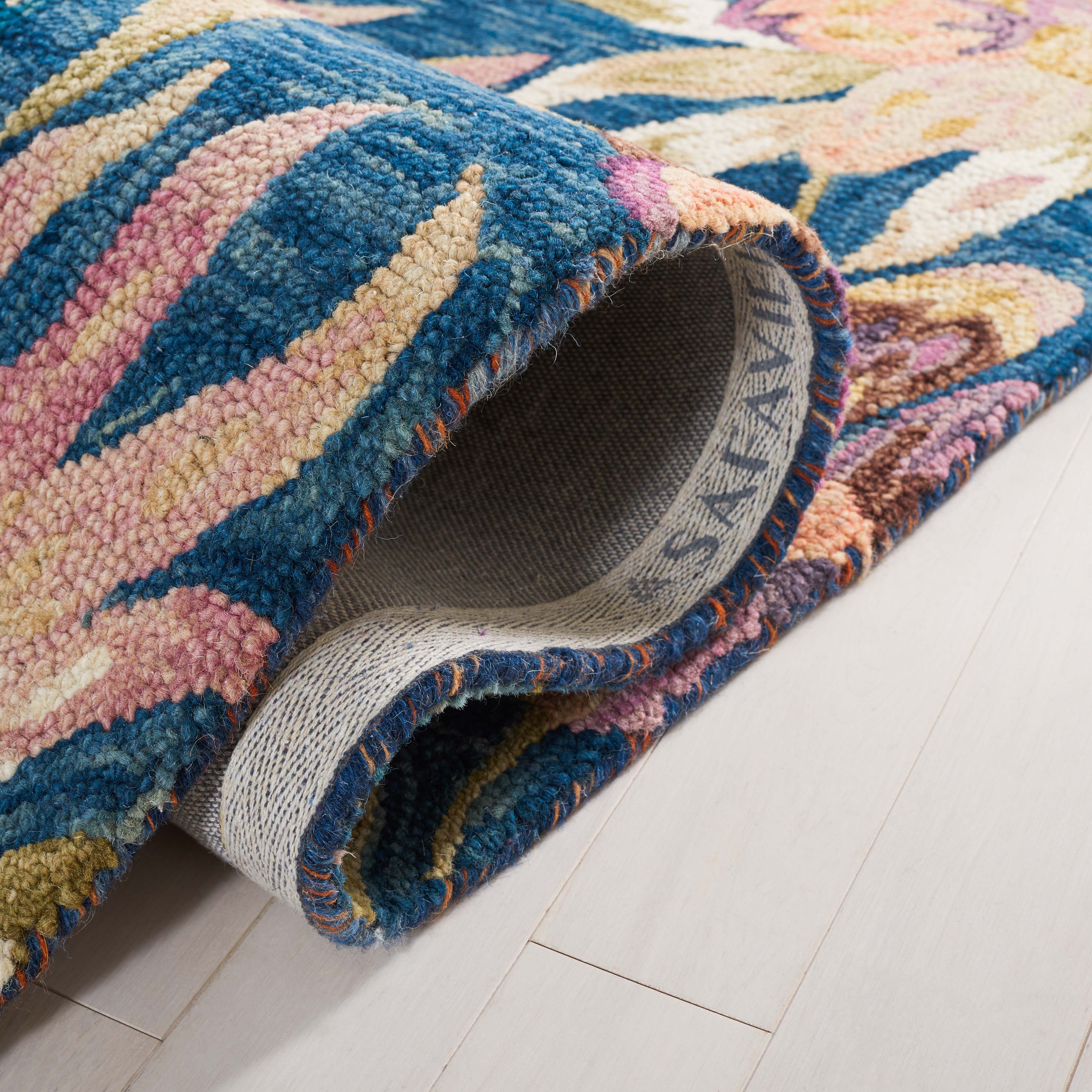 Safavieh Blossom 462 Rug, BLM462 - Blue / Plum