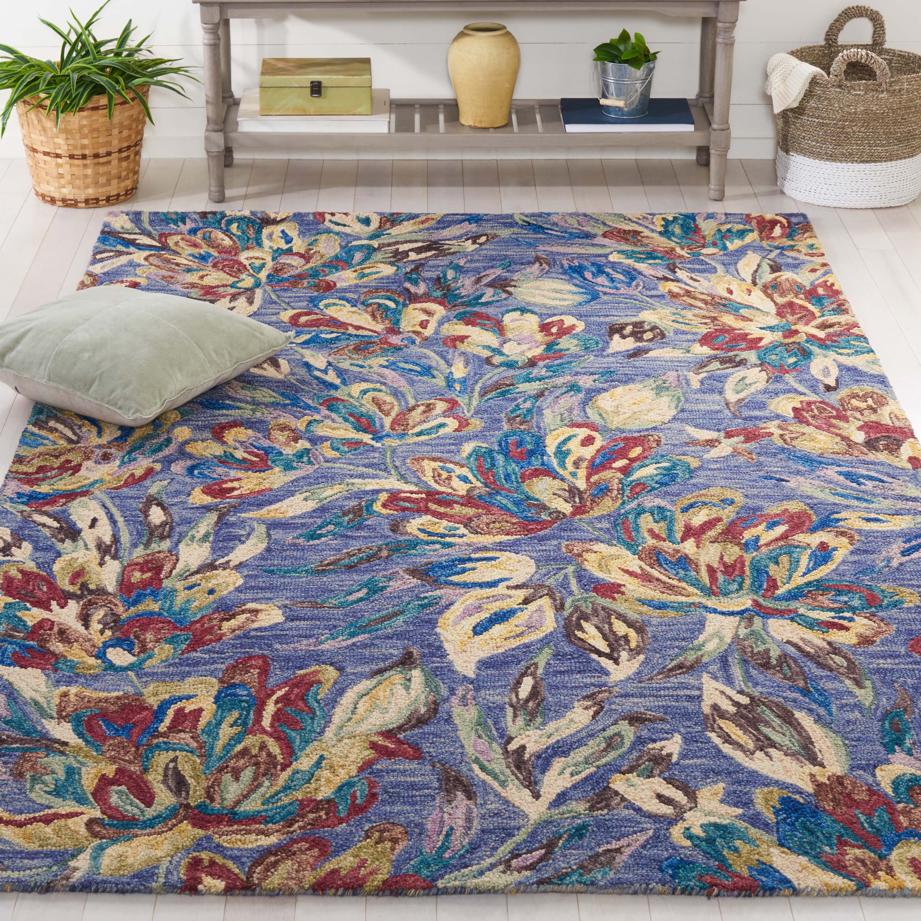 Safavieh Blossom 462 Rug, BLM462 - Blue / Violet