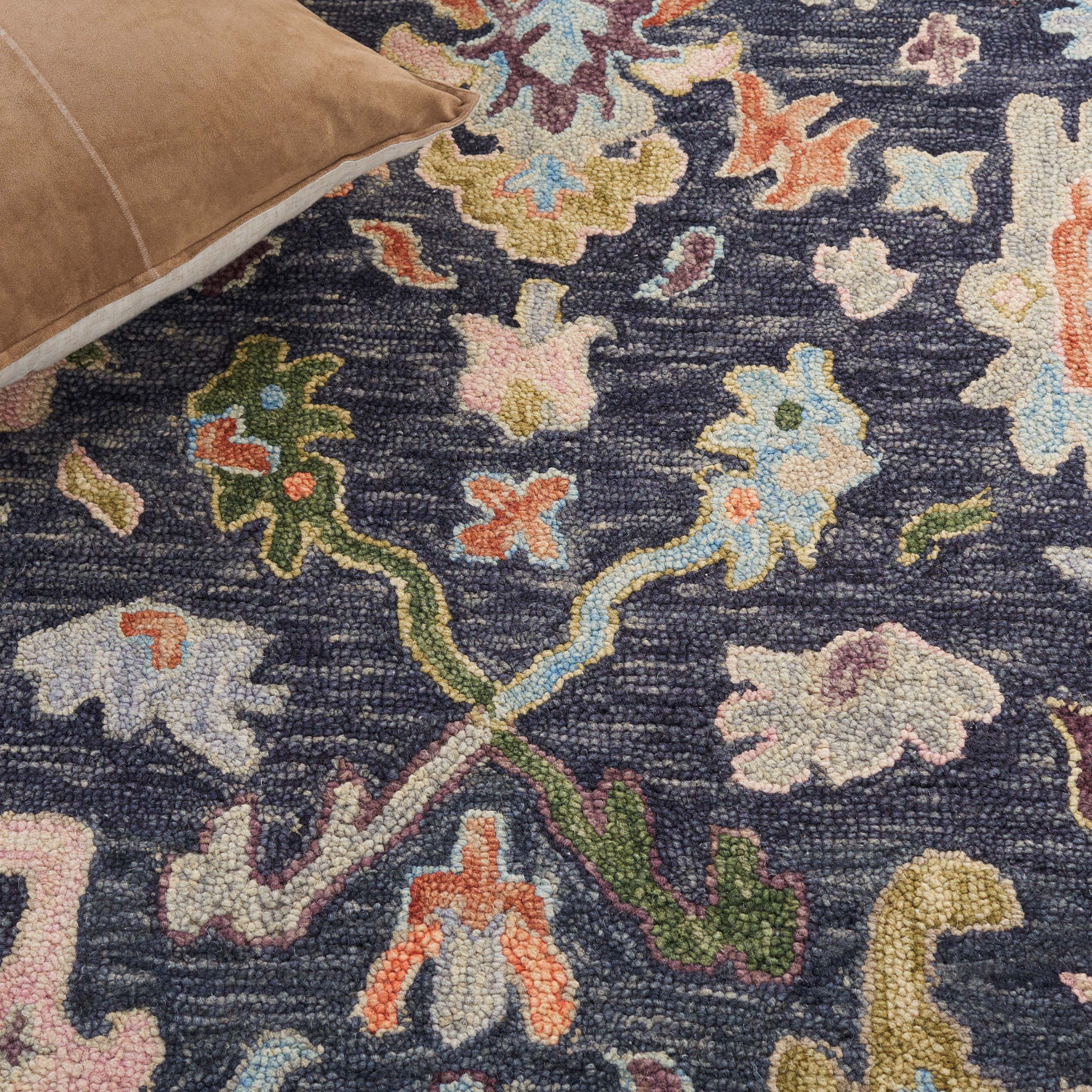 Safavieh Blossom 465 Rug, BLM465 - Dark Grey / Sage