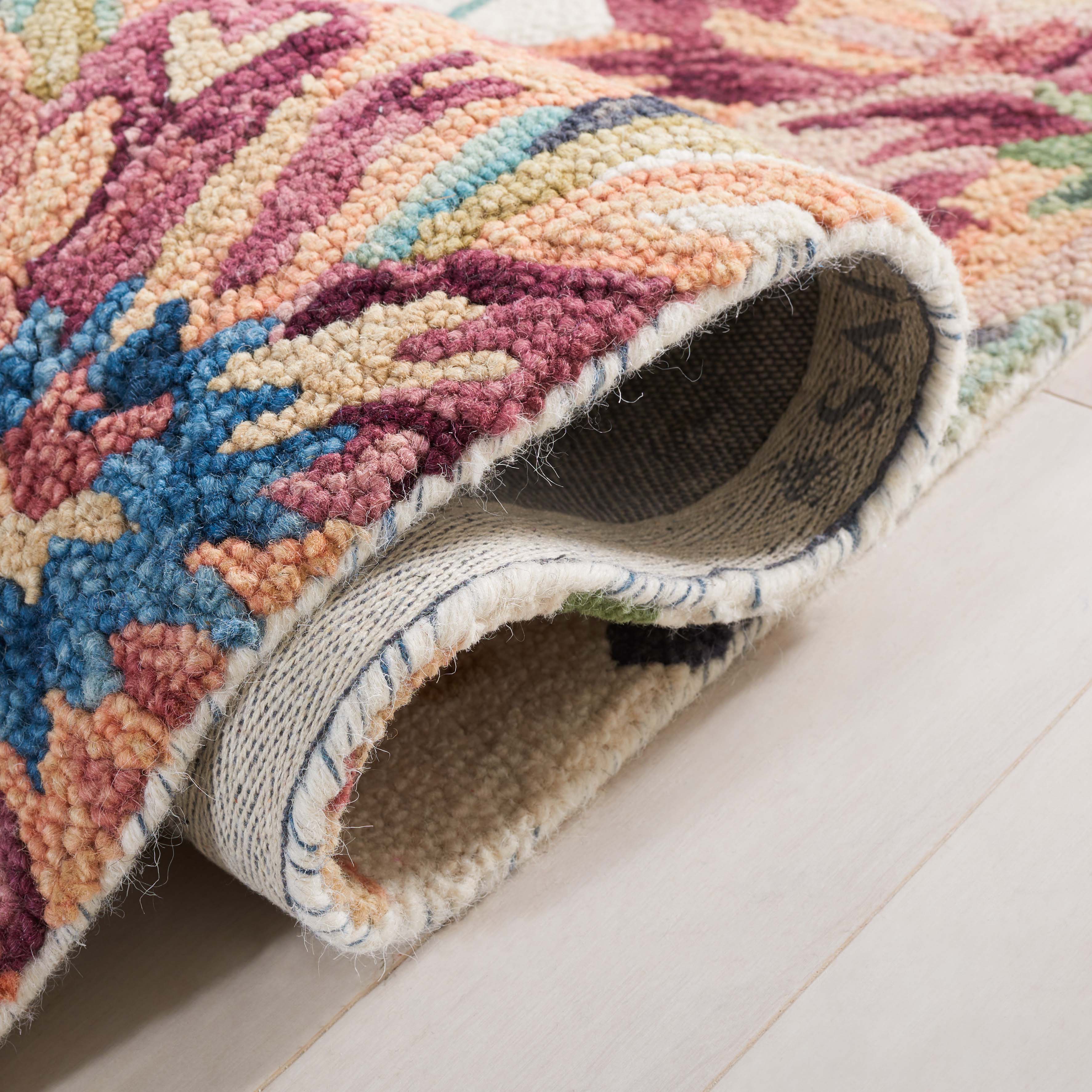 Safavieh Blossom 467 Rug, BLM467 - Ivory / Plum