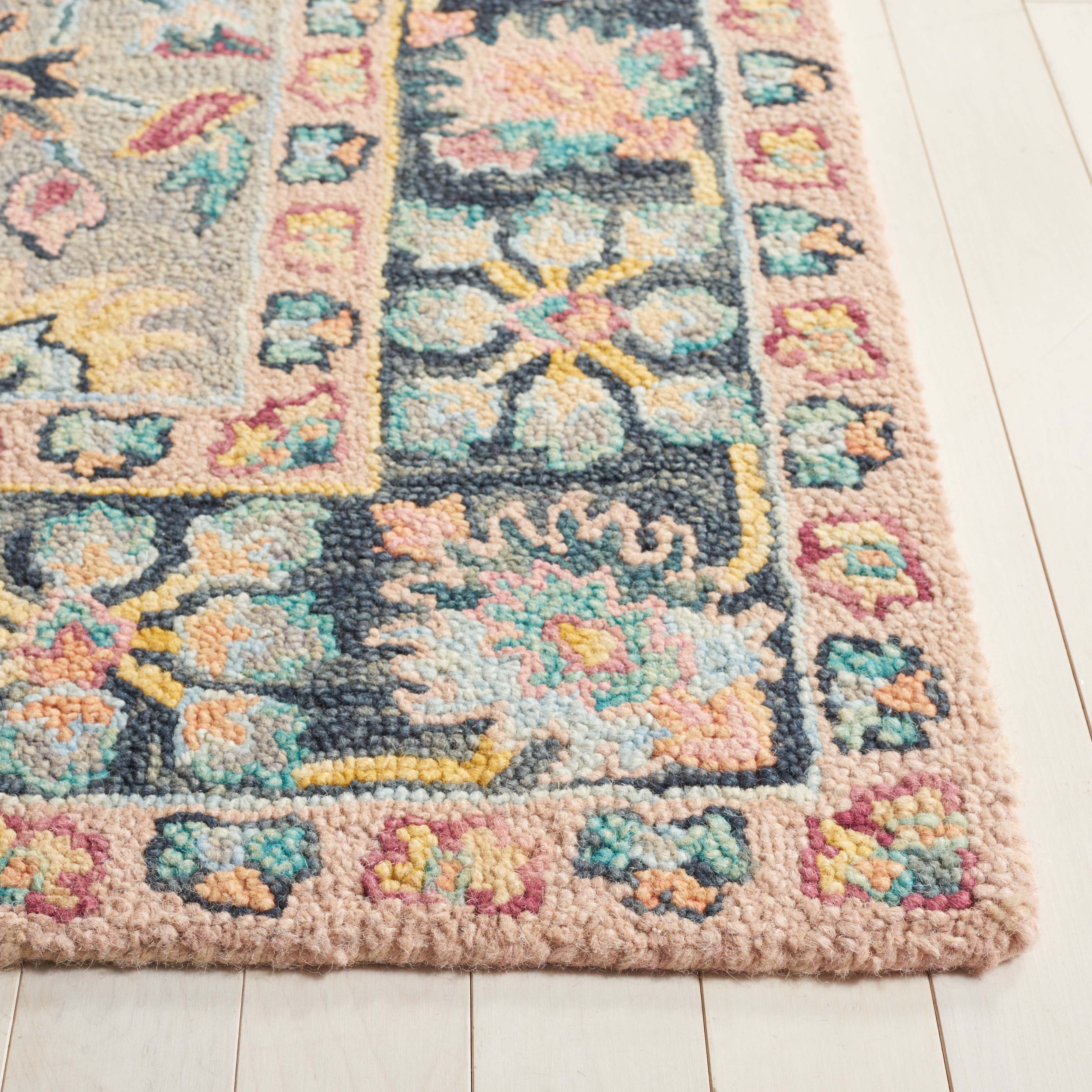Safavieh Blossom 468 Rug, BLM468 - Grey / Pink