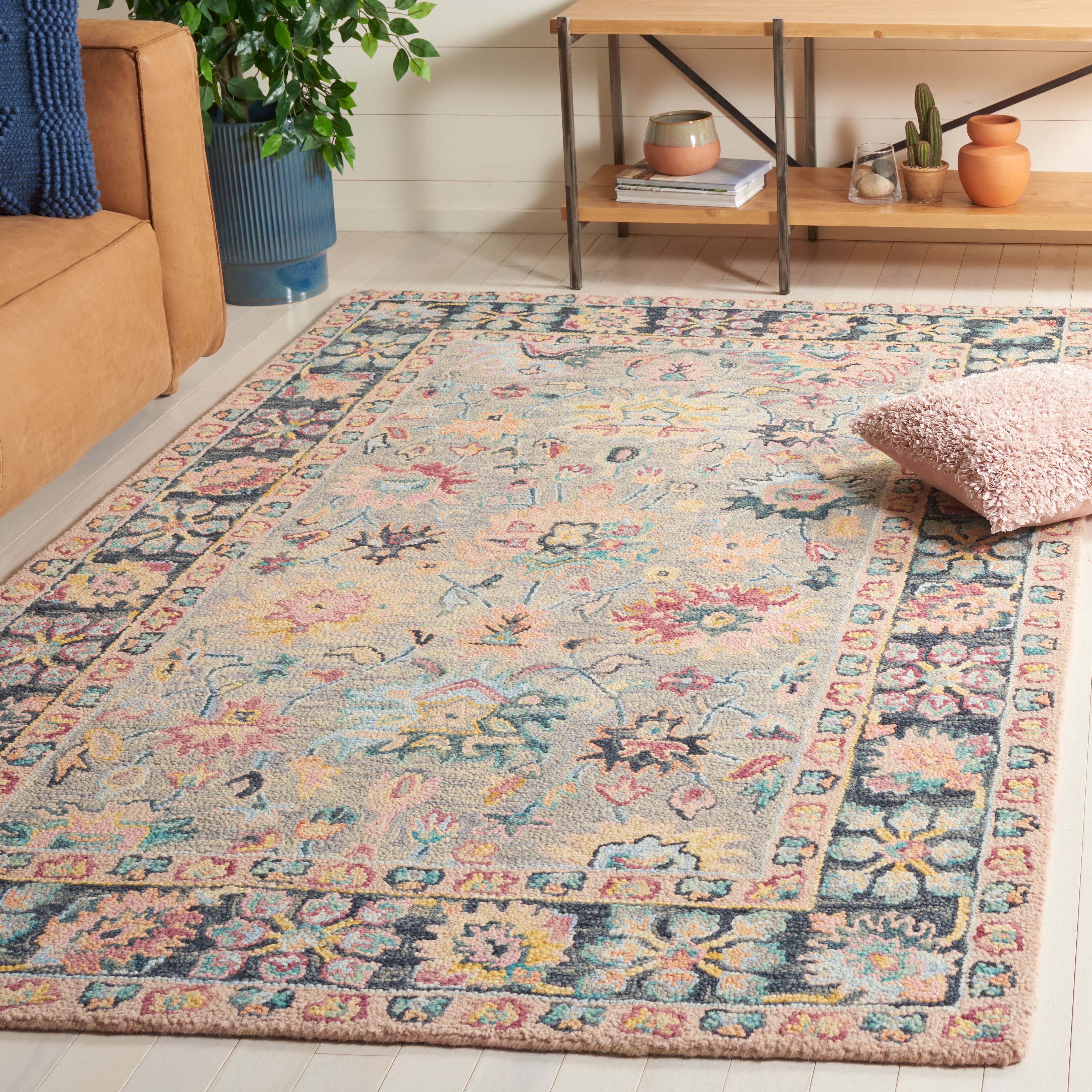 Safavieh Blossom 468 Rug, BLM468 - Grey / Pink