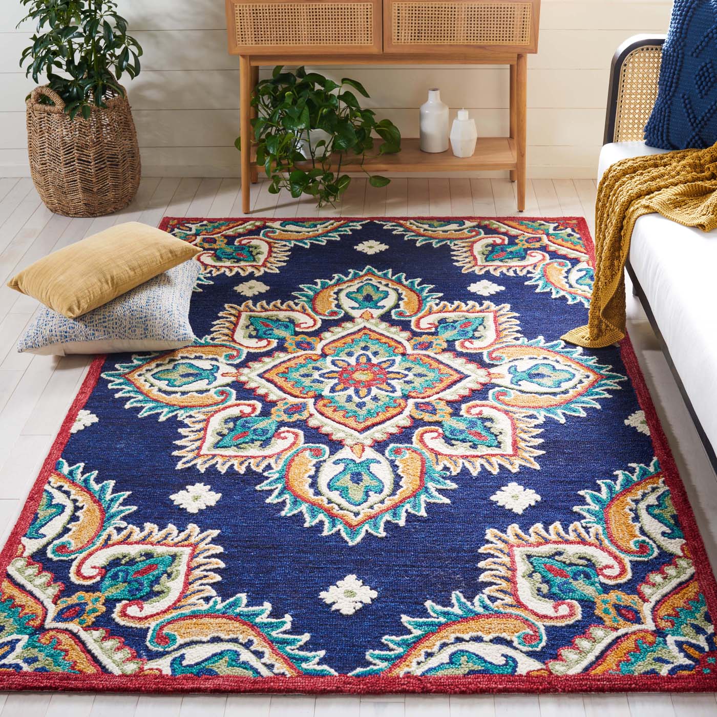 Safavieh Blossom 561 Rug, BLM561 - Navy / Ivory
