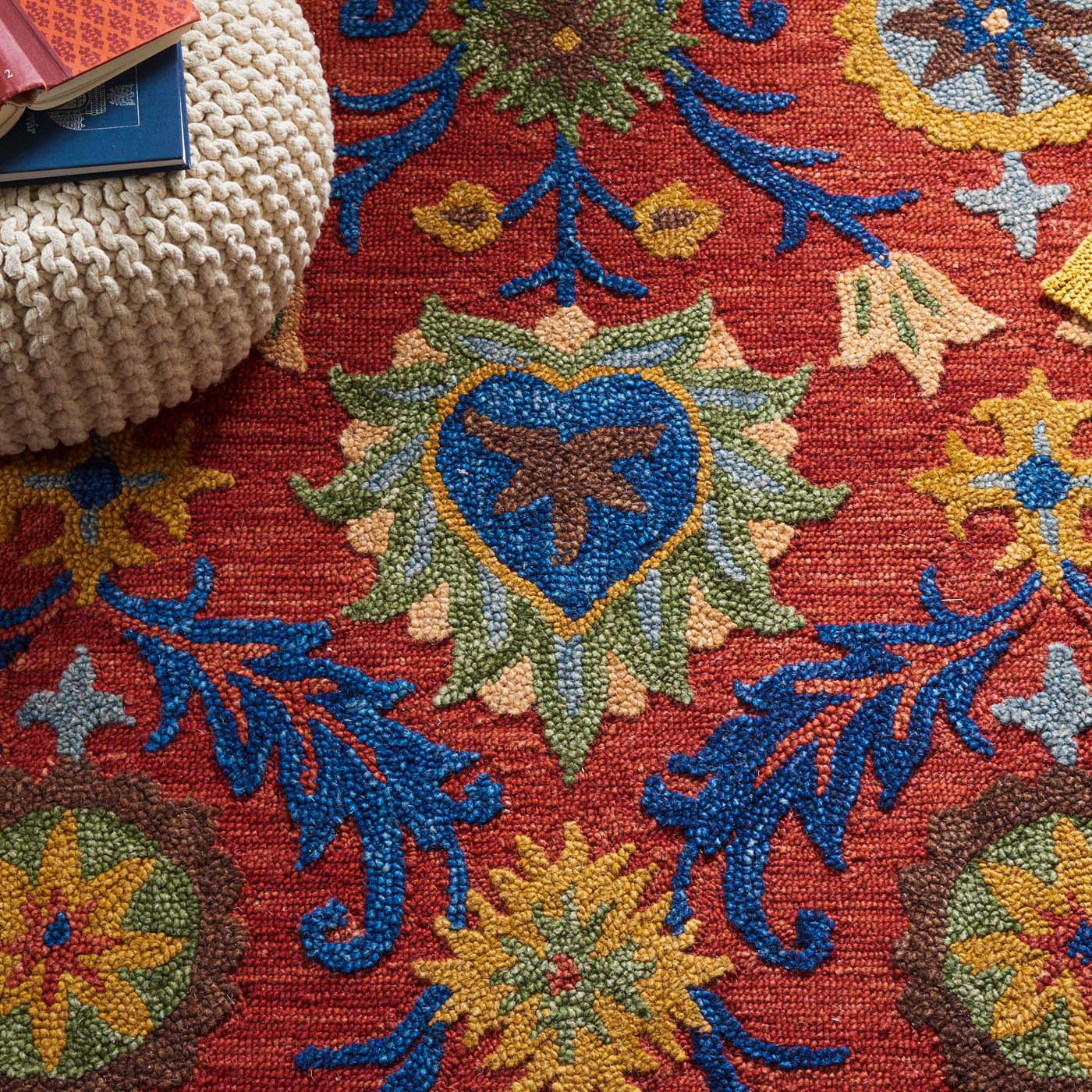 Safavieh Blossom 563 Rug, BLM563 - Red / Blue