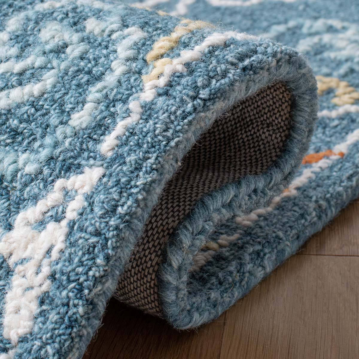 Safavieh Blossom 606 Rug, BLM606 - Blue / Yellow