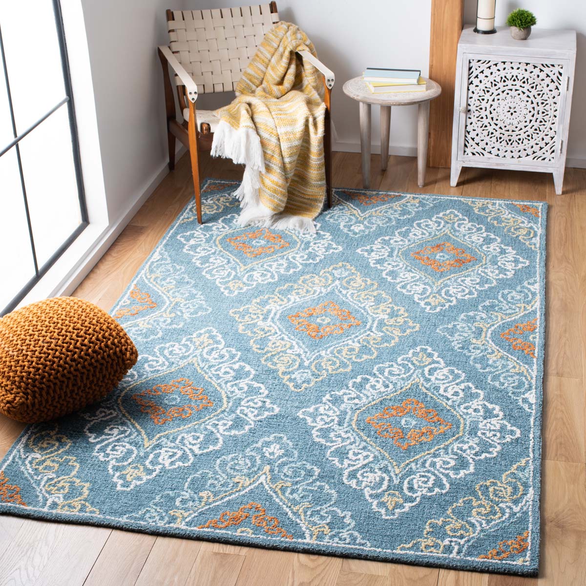 Safavieh Blossom 606 Rug, BLM606 - Blue / Yellow