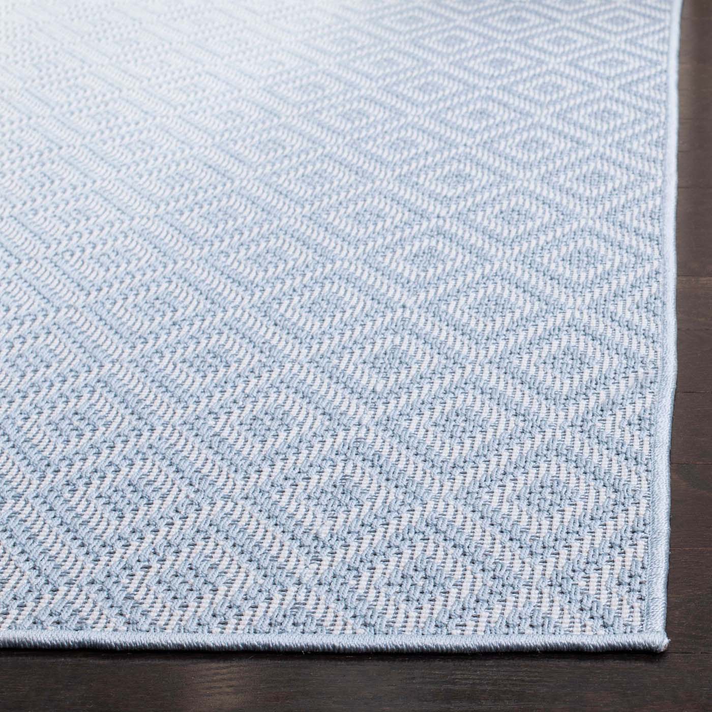 Safavieh Bermuda 814 Rug, BMU814 - Light Blue / Cream