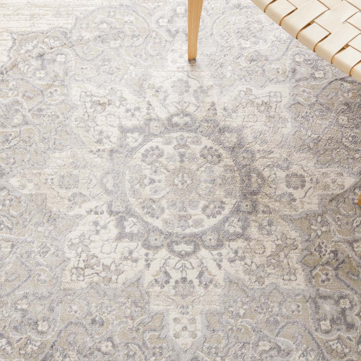 Safavieh Brentwood 802 Rug, White, BNT802 - Ivory / Beige