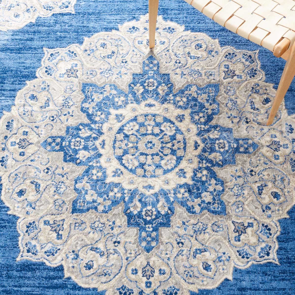 Safavieh Brentwood 802 Rug, Blue, BNT802 - Blue / Grey