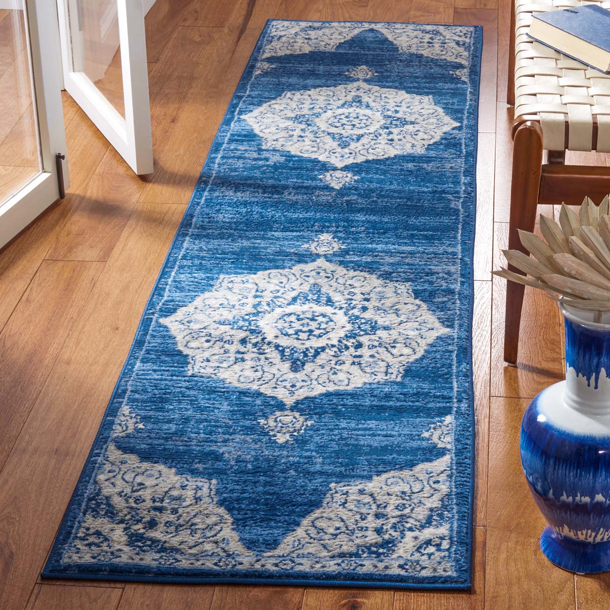 Safavieh Brentwood 802 Rug, Blue, BNT802 - Navy / Grey