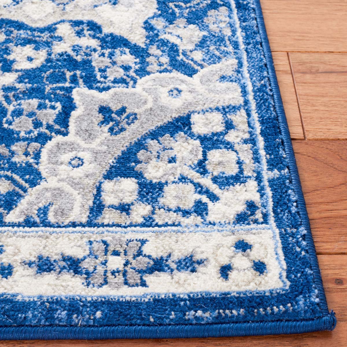 Safavieh Brentwood 802 Rug, Blue, BNT802 - Navy / Ivory