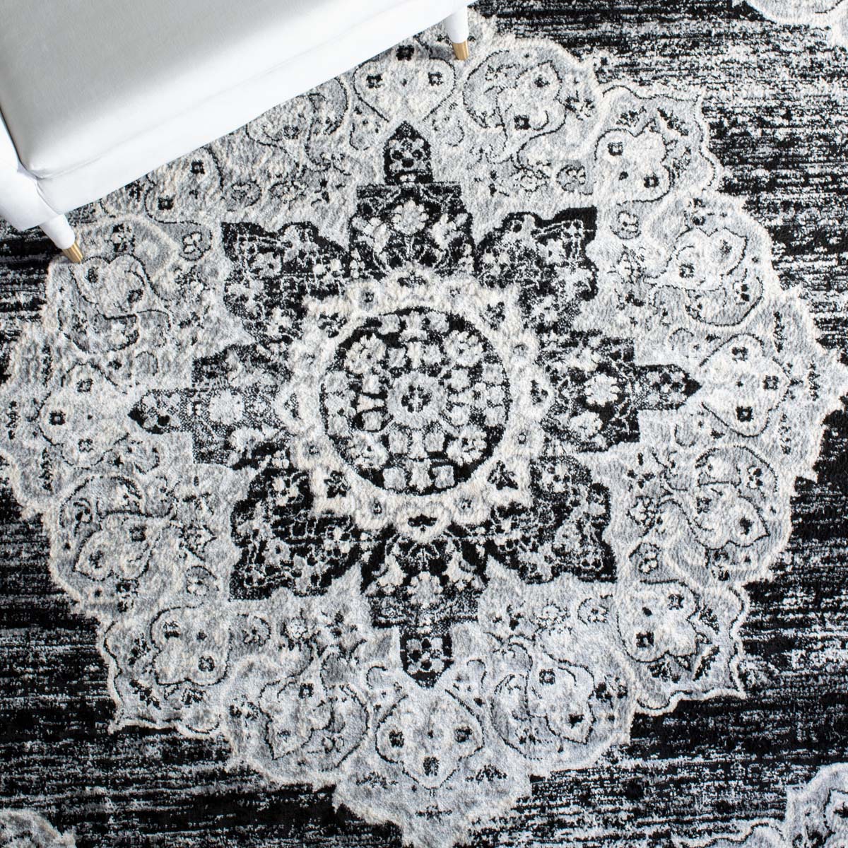 Safavieh Brentwood 802 Rug, Black, BNT802 - Black / Grey