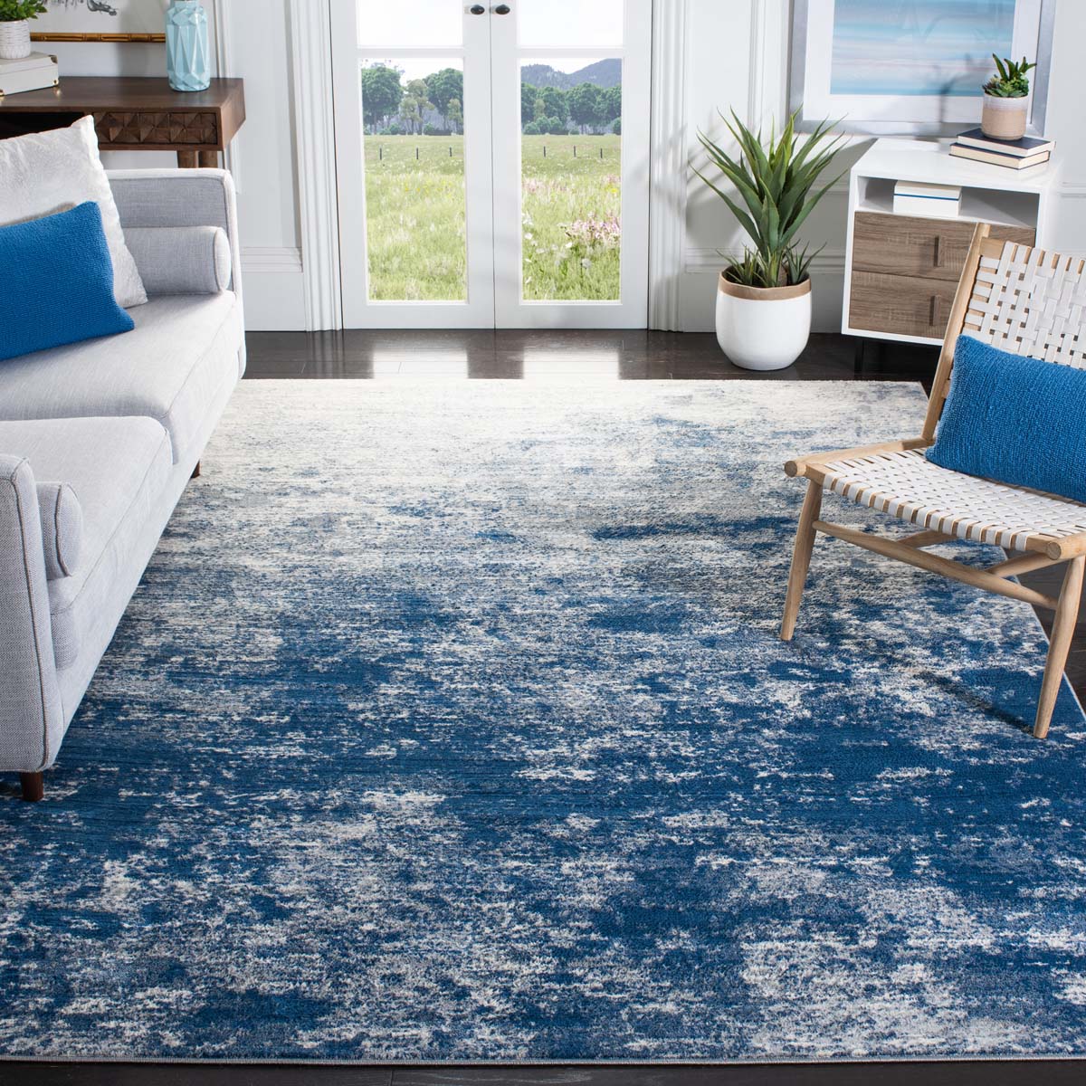 Safavieh Brentwood 822 Rug, Blue, BNT822 - Grey / Navy