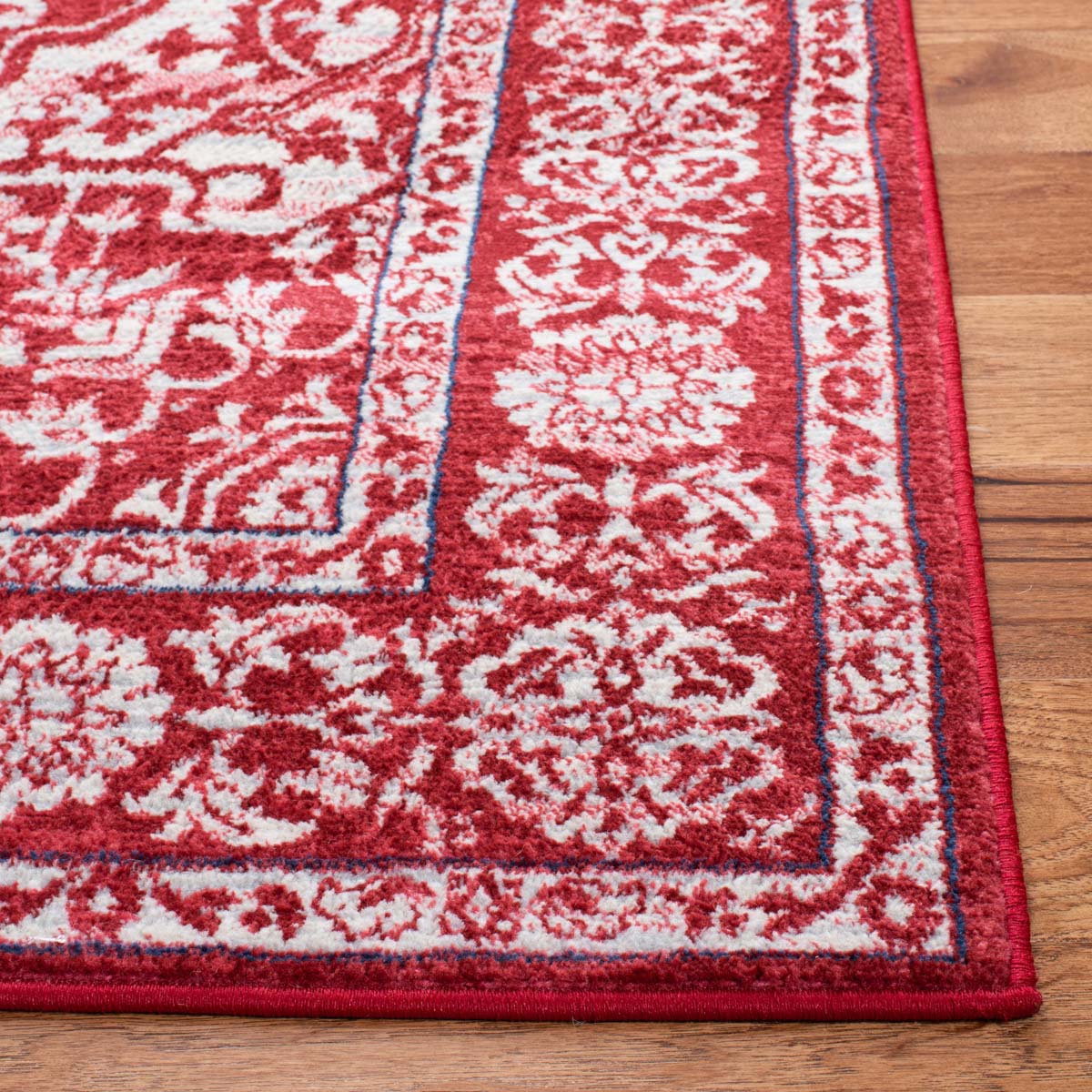 Safavieh Brentwood 832 Rug, Red, BNT832 - Red / Ivory