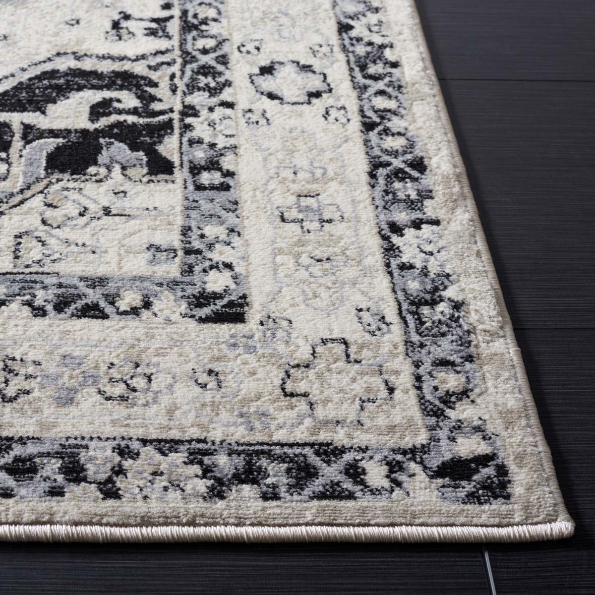 Safavieh Brentwood 852 Rug, Black, BNT852 - Ivory / Black