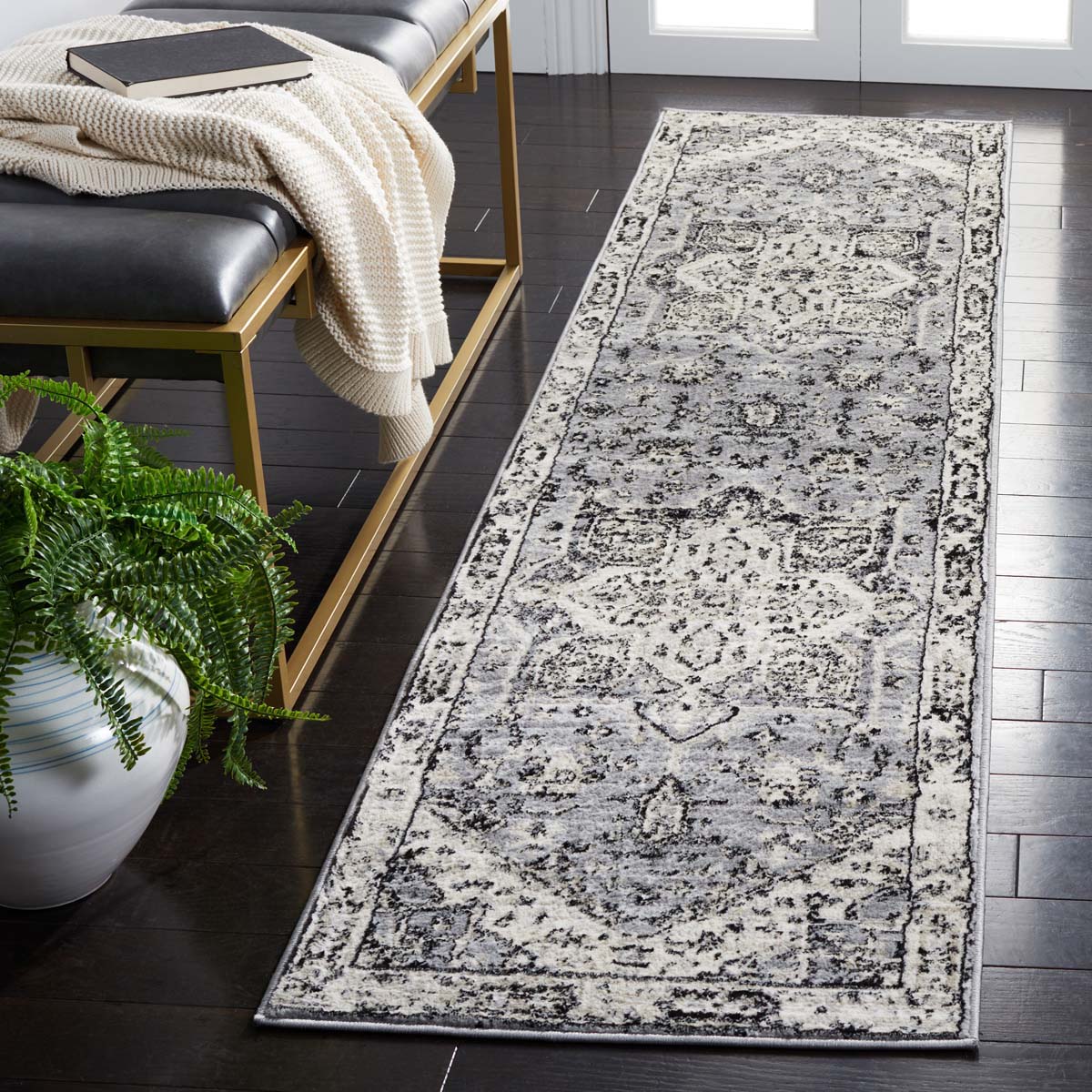 Safavieh Brentwood 852 Rug, Grey, BNT852 - Grey / Black