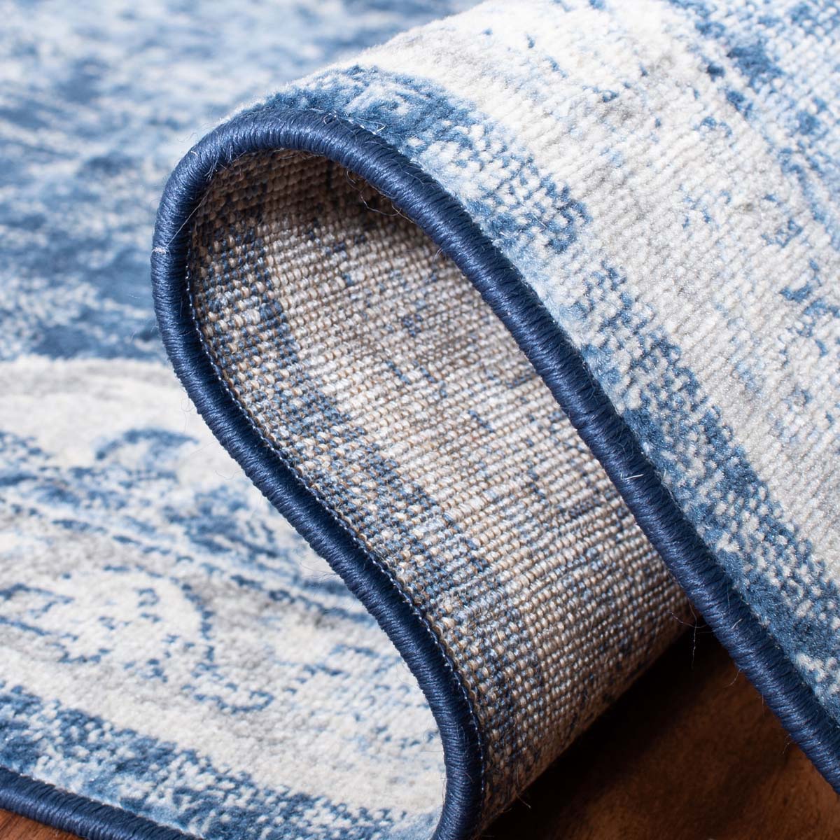 Safavieh Brentwood 867 Rug, Blue, BNT867 - Navy / Ivory