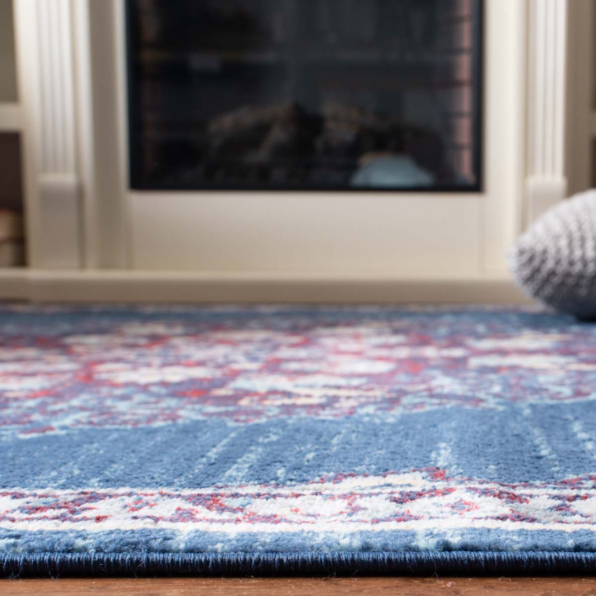 Safavieh Brentwood 867 Rug, Blue, BNT867 - Navy / Burgundy