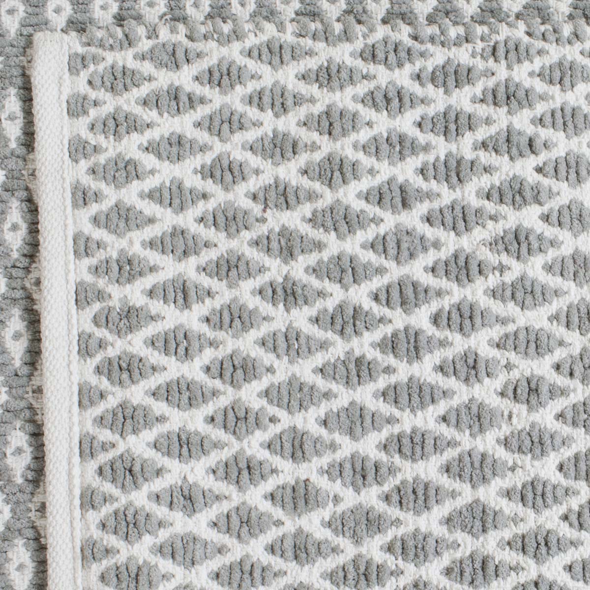 Safavieh Boston 685 Rug, BOS685 - Grey