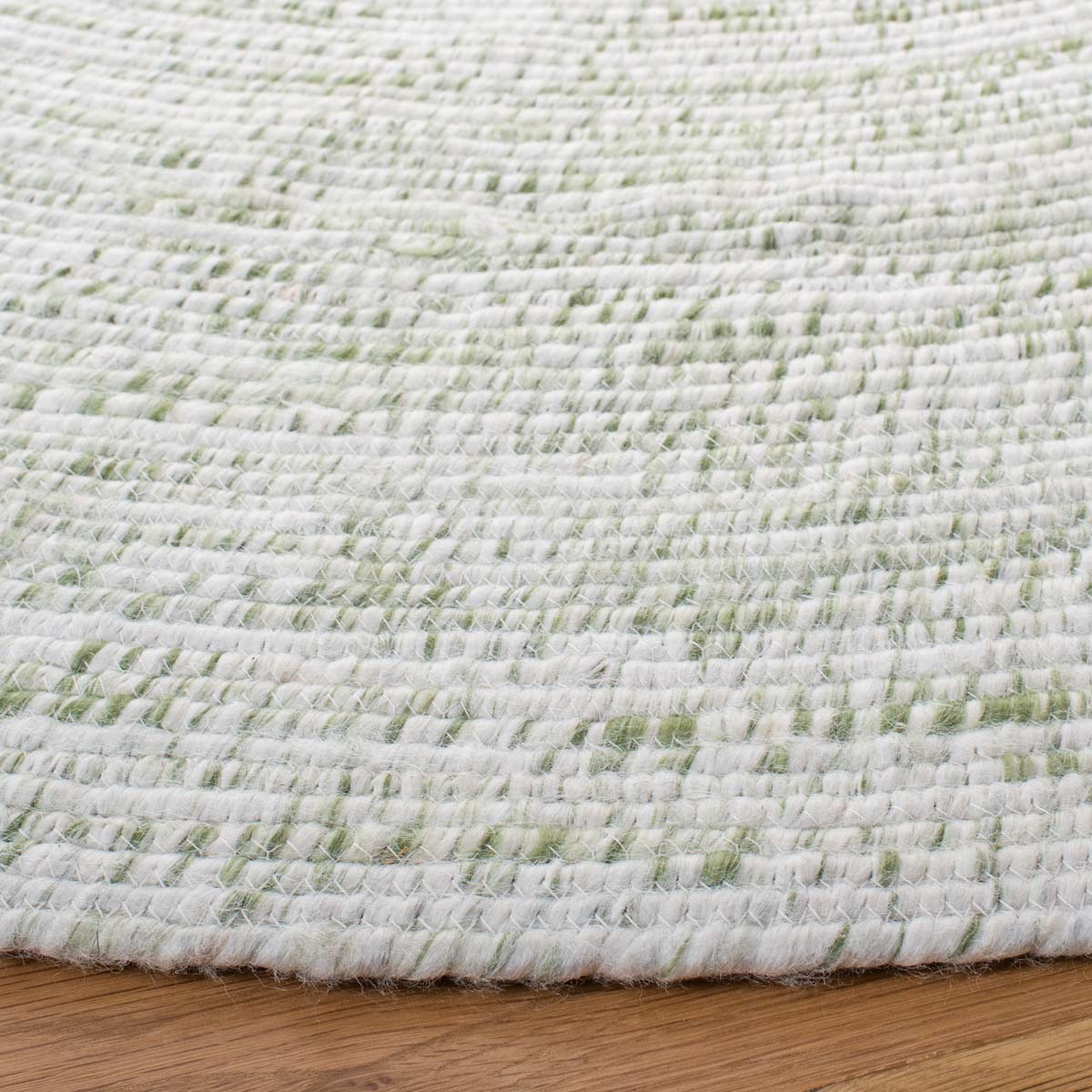 Safavieh Braided 270 Rug, BRD270 - Ivory / Green