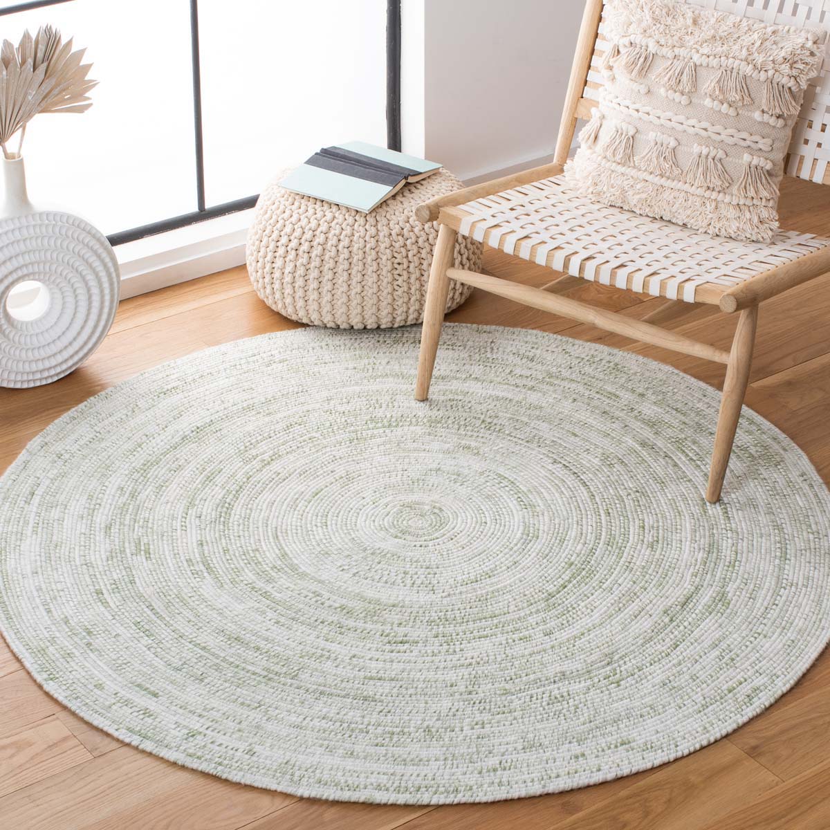 Safavieh Braided 270 Rug, BRD270 - Ivory / Green