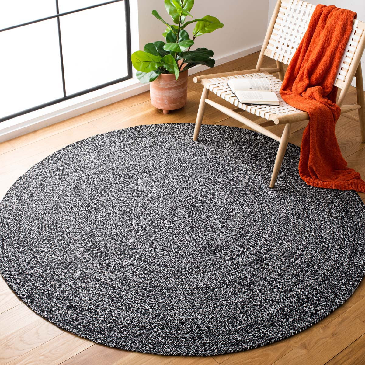 Safavieh Braided 351 Rug, BRD351 - Black