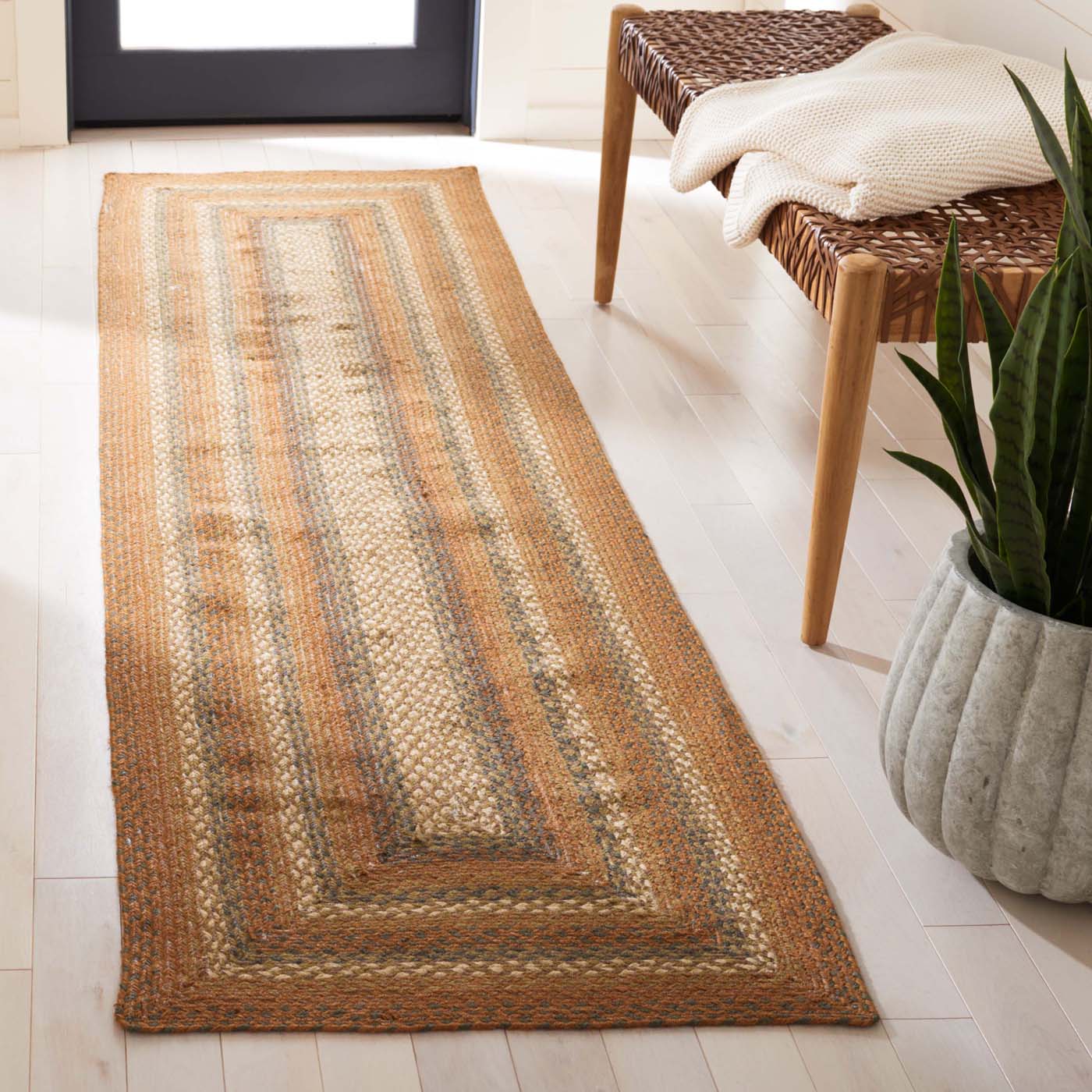 Safavieh Braided 652 Rug, BRD652 - Ivory / Green