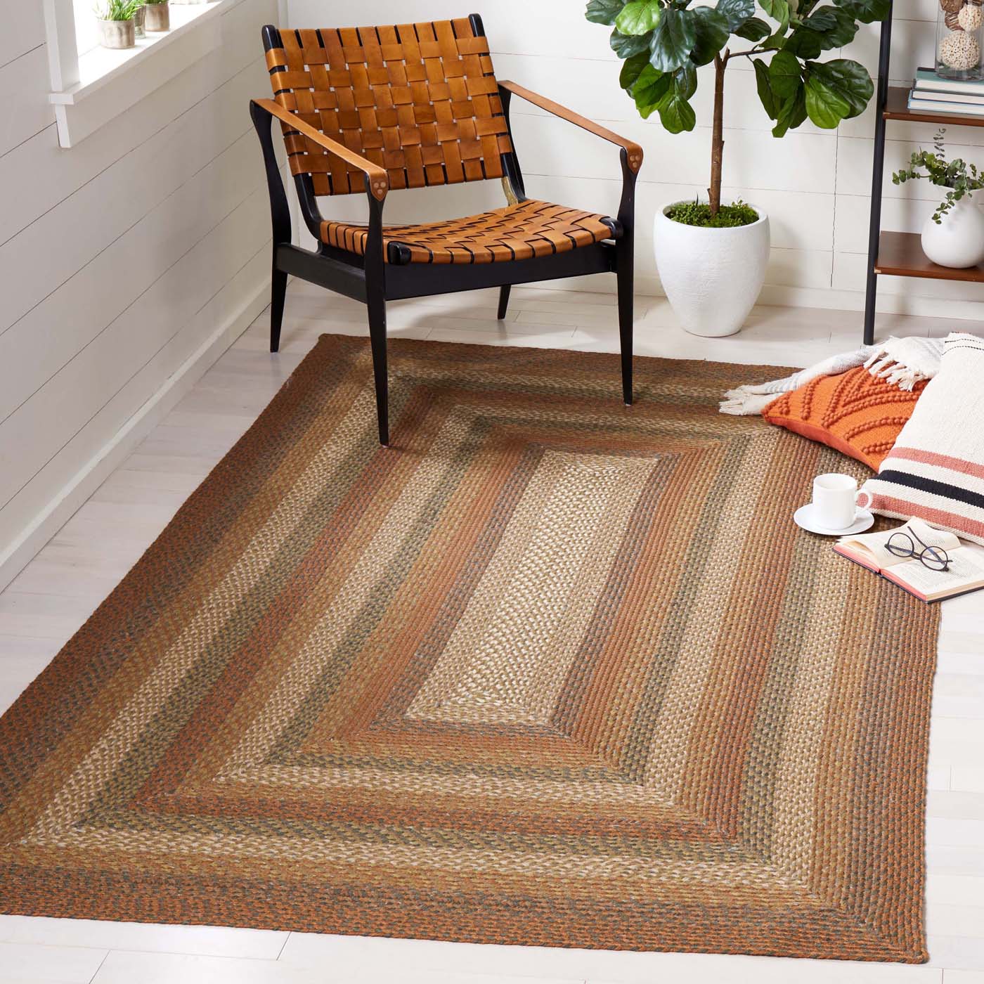 Safavieh Braided 652 Rug, BRD652 - Ivory / Green