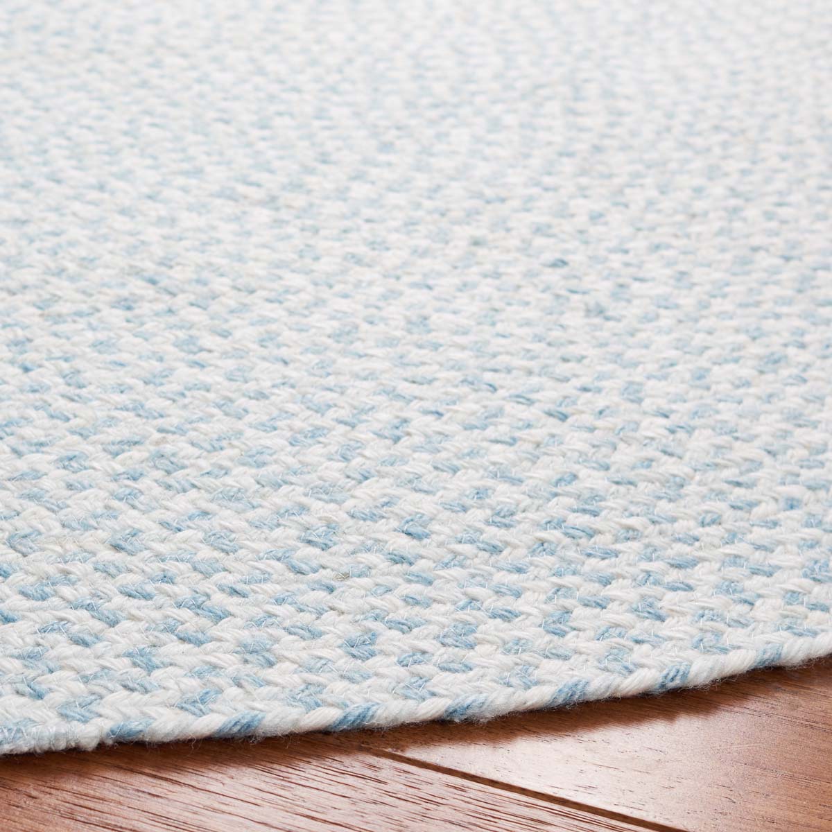 Safavieh Braided 801 Rug, BRD801 - Ivory / Light Blue