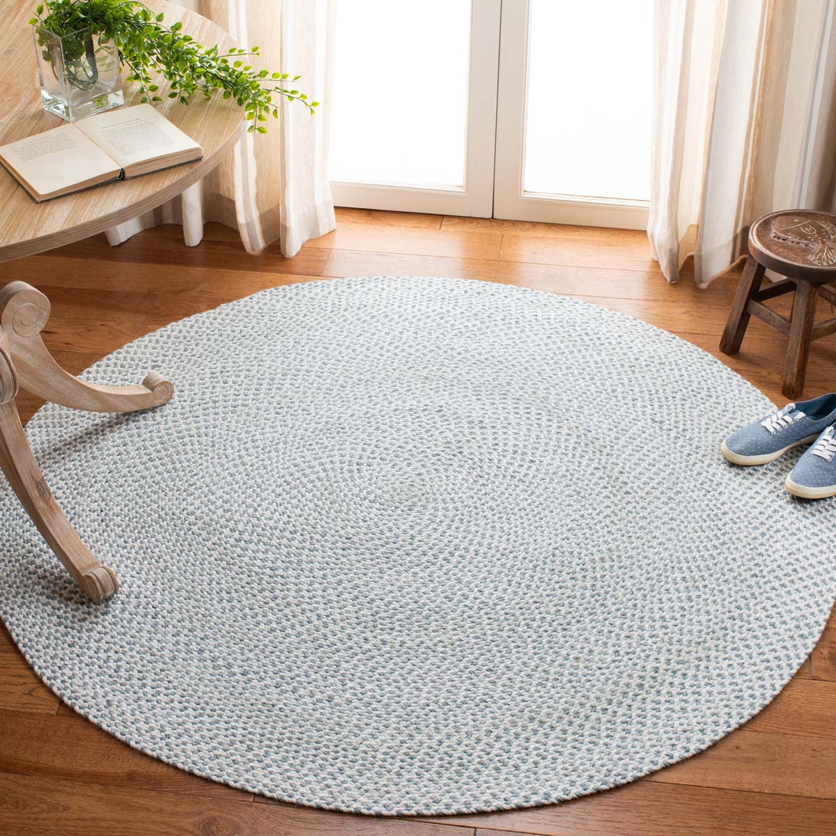 Safavieh Braided 801 Rug, BRD801 - Silver / Ivory